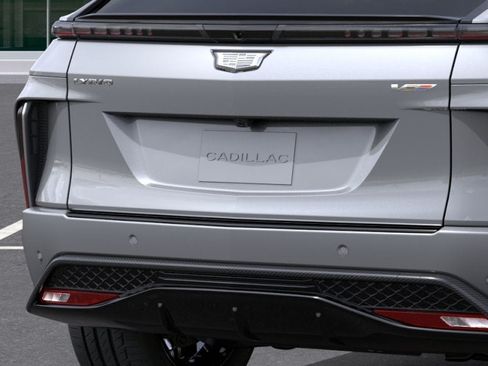 New 2026 Cadillac Lyriq V w/ Exterior Carbon Fiber Package AWD/4WD image 14