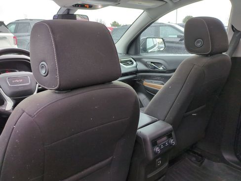 Used 2018 GMC Acadia SLE image 19