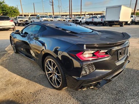 Used 2024 Chevrolet Corvette Stingray Preferred Cpe w/ Body-Color Dual Roof Package RWD image 4