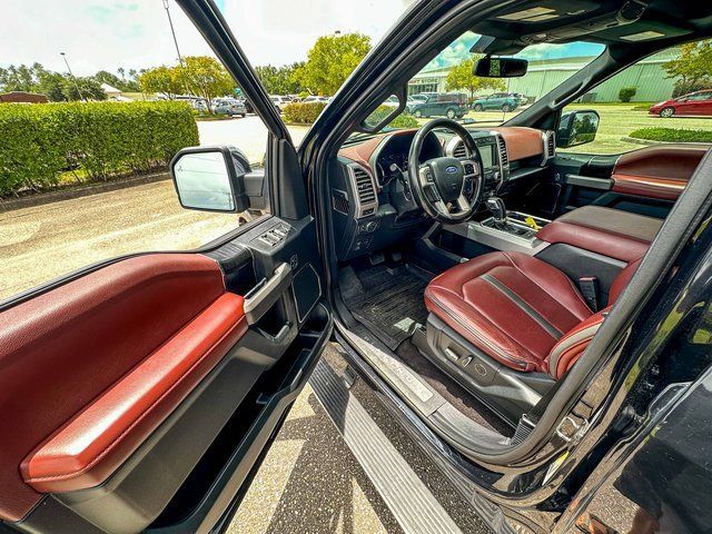 Used 2019 Ford F150 Platinum w/ Equipment Group 701A Luxury AWD/4WD image 13