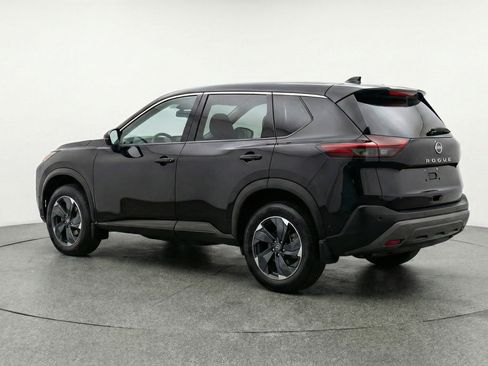 Used 2025 Nissan Rogue SV FWD image 6