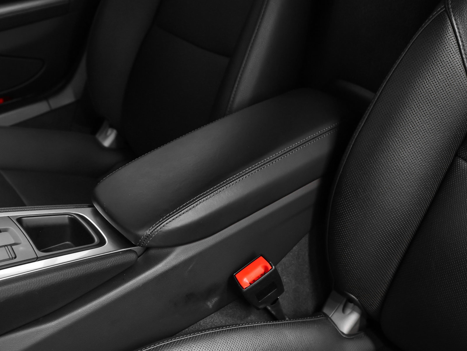 Certified 2021 Porsche 718 Cayman S RWD image 35