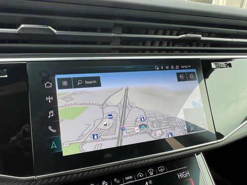 Certified 2024 Audi RS Q8 image 28