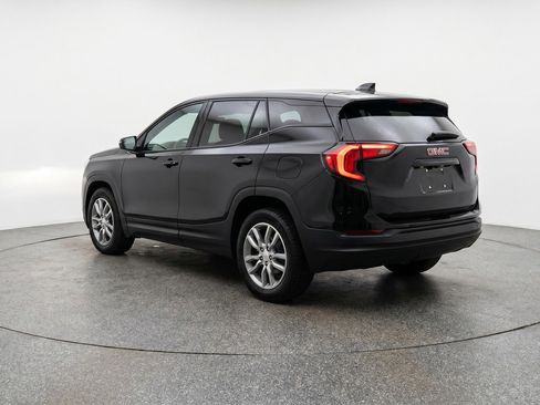 Used 2024 GMC Terrain SLT AWD/4WD image 6
