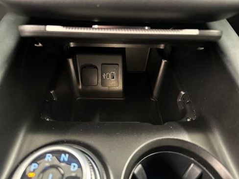 Certified 2025 Ford Explorer ST-Line w/ ST-Line Street Pack image 26