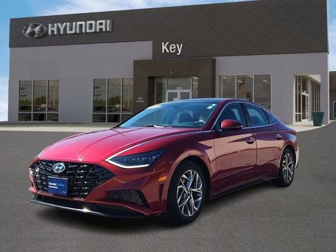 Certified 2023 Hyundai Sonata SEL w/ Convenience Package FWD image 6
