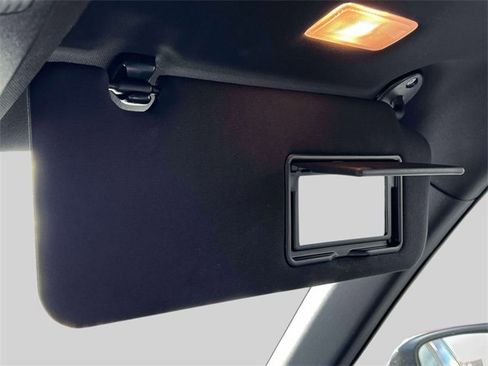 Certified 2025 Toyota Highlander XSE image 33