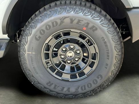 New 2026 Ford Bronco Outer Banks w/ Sasquatch Package AWD/4WD image 13