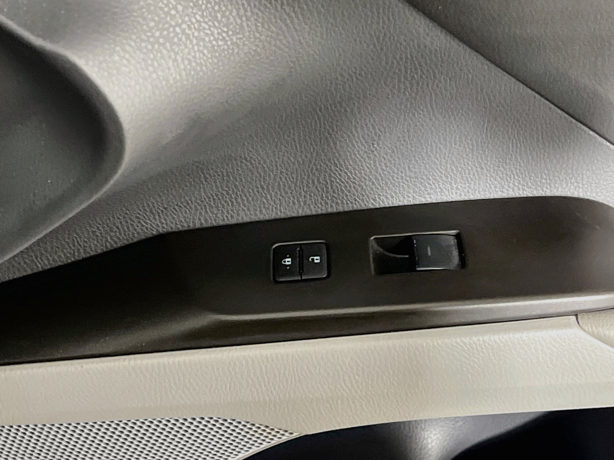 Used 2024 Toyota Camry SE FWD image 31
