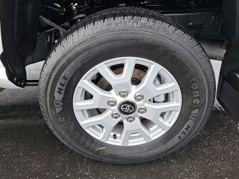 New 2026 Toyota Tacoma SR5 AWD/4WD image 18