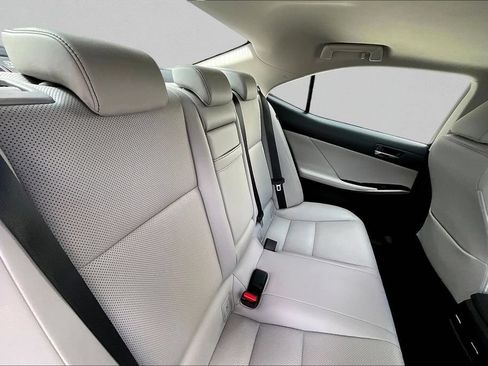 Used 2016 Lexus IS 200t RWD image 26