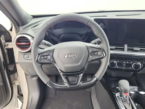 New 2026 Chevrolet Trax RS w/ Sunroof Package image 31