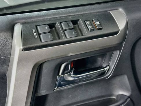 Certified 2022 Toyota 4Runner SR5 AWD/4WD image 20