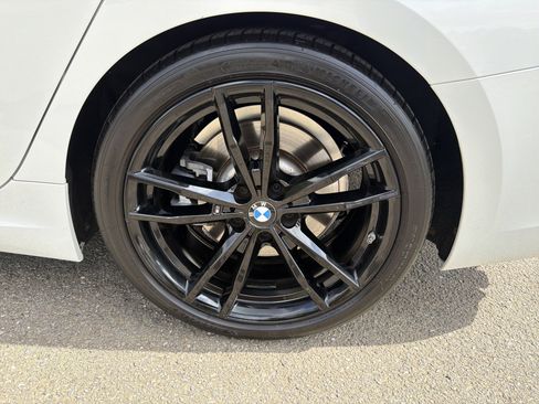 Used 2021 BMW 330i Sedan w/ M Sport Package image 19