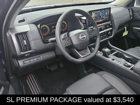 New 2026 Nissan Pathfinder SL w/ SL Premium Package image 5