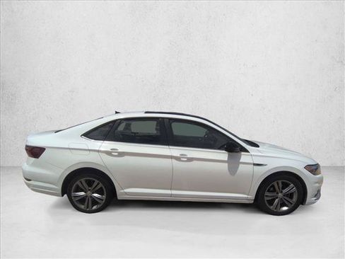 Used 2020 Volkswagen Jetta R-Line w/ R-Line Cold Weather Package FWD image 4