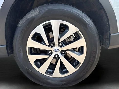 Used 2020 Subaru Outback 2.5i image 9