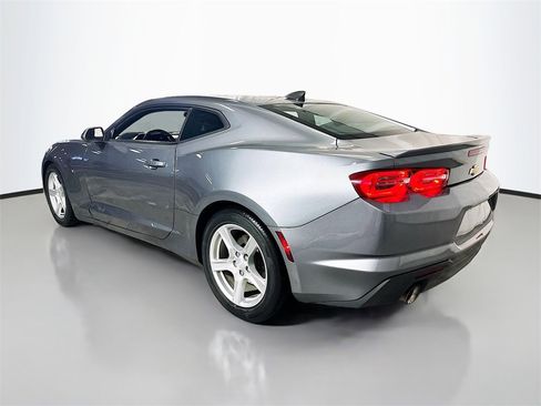 Used 2020 Chevrolet Camaro LT image 6