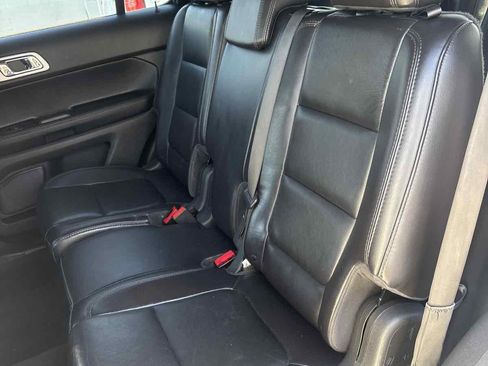 Used 2013 Ford Explorer XLT FWD image 8