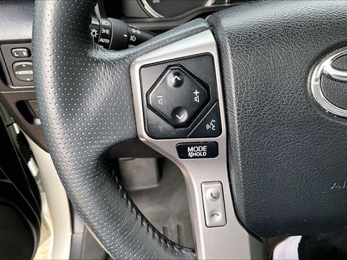 Used 2020 Toyota 4Runner Limited image 20