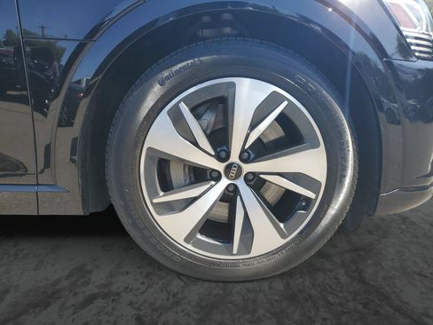Used 2024 Audi Q8 e-tron Premium AWD/4WD image 6