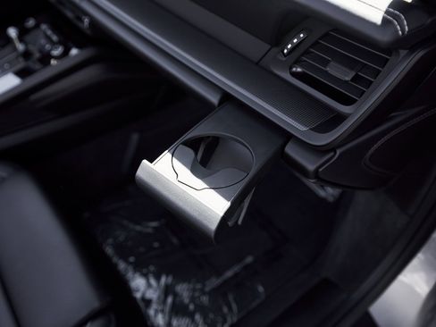 Used 2024 Porsche 911 Carrera GTS w/ Premium Package image 33