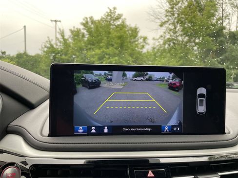 Used 2026 Acura MDX SH-AWD w/ Technology Package image 18