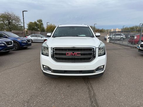Used 2018 GMC Yukon SLT image 2