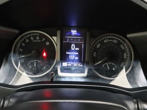 Used 2023 Toyota Tacoma SR5 image 37