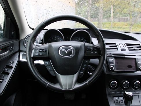 Used 2013 MAZDA MAZDA3 i Grand Touring image 18