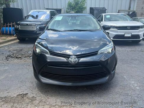 Used 2018 Toyota Corolla LE FWD image 5