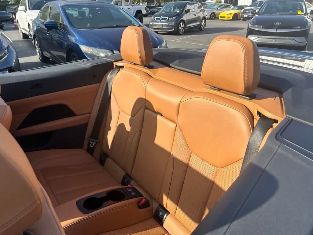 Used 2023 BMW M440i Convertible w/ Premium Package RWD image 3