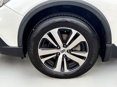 Used 2018 Subaru Outback 3.6R Limited image 43