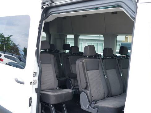 Used 2024 Ford Transit 350 XLT RWD image 17