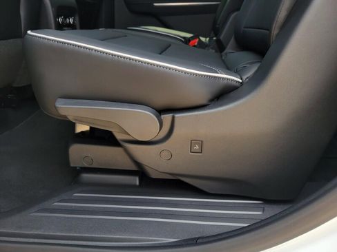 New 2026 Buick Enclave Preferred w/ Power Package image 28