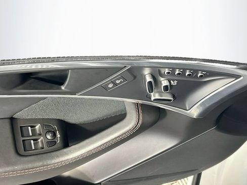 Used 2019 Jaguar F-TYPE Coupe RWD image 12