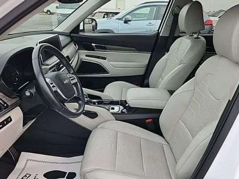 Used 2022 Kia Telluride SX w/ SX Prestige Package image 10