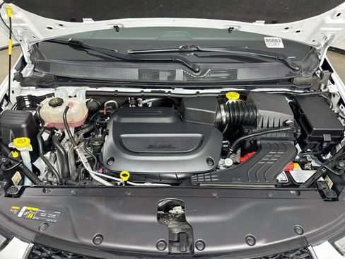 Used 2025 Chrysler Pacifica Select FWD image 30