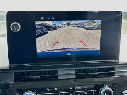 Used 2024 Honda Prologue Touring image 16