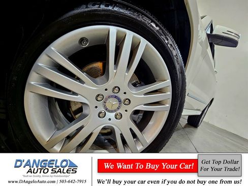 Used 2015 Mercedes-Benz GLK 250 BlueTEC 4MATIC image 11