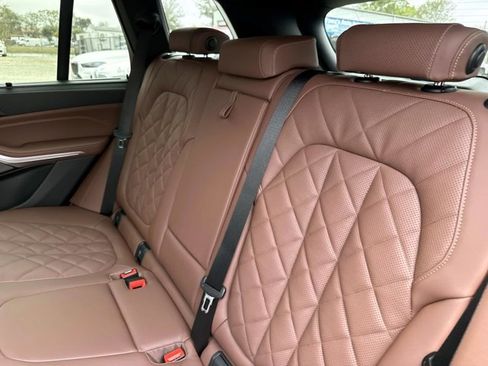 New 2026 BMW X5 xDrive40i w/ Executive Package image 15