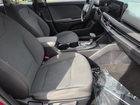 Used 2025 Kia K4 FWD image 30