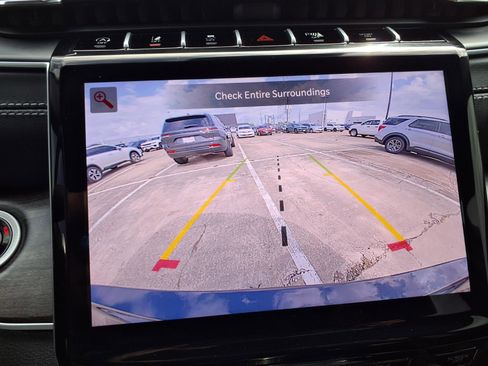 Used 2025 Jeep Grand Cherokee L Limited w/ Black Appearance Package RWD image 6