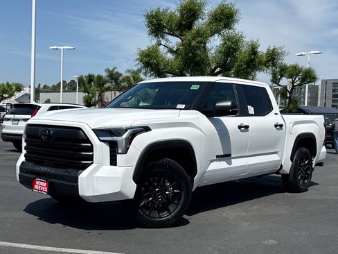 New 2026 Toyota Tundra SR5 image 2