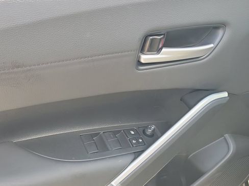 New 2026 Toyota Corolla Cross XLE w/ Convenience Package FWD image 20