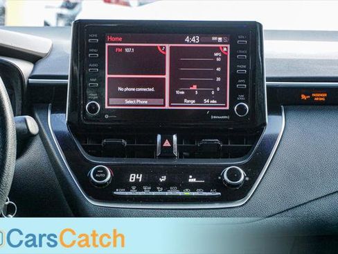 Used 2021 Toyota Corolla LE image 24