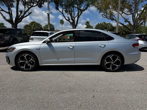 Used 2020 Volkswagen Passat 2.0T R-Line image 4