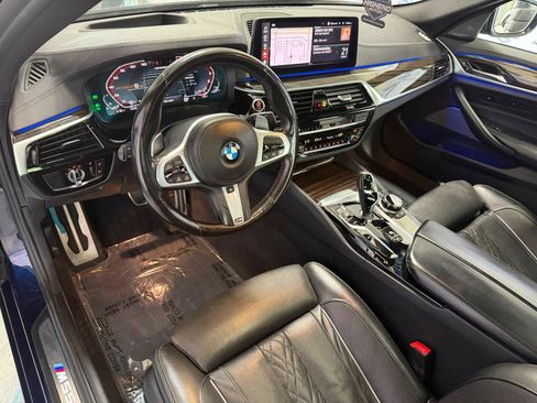 Used 2022 BMW M550i xDrive w/ Executive Package AWD/4WD image 17