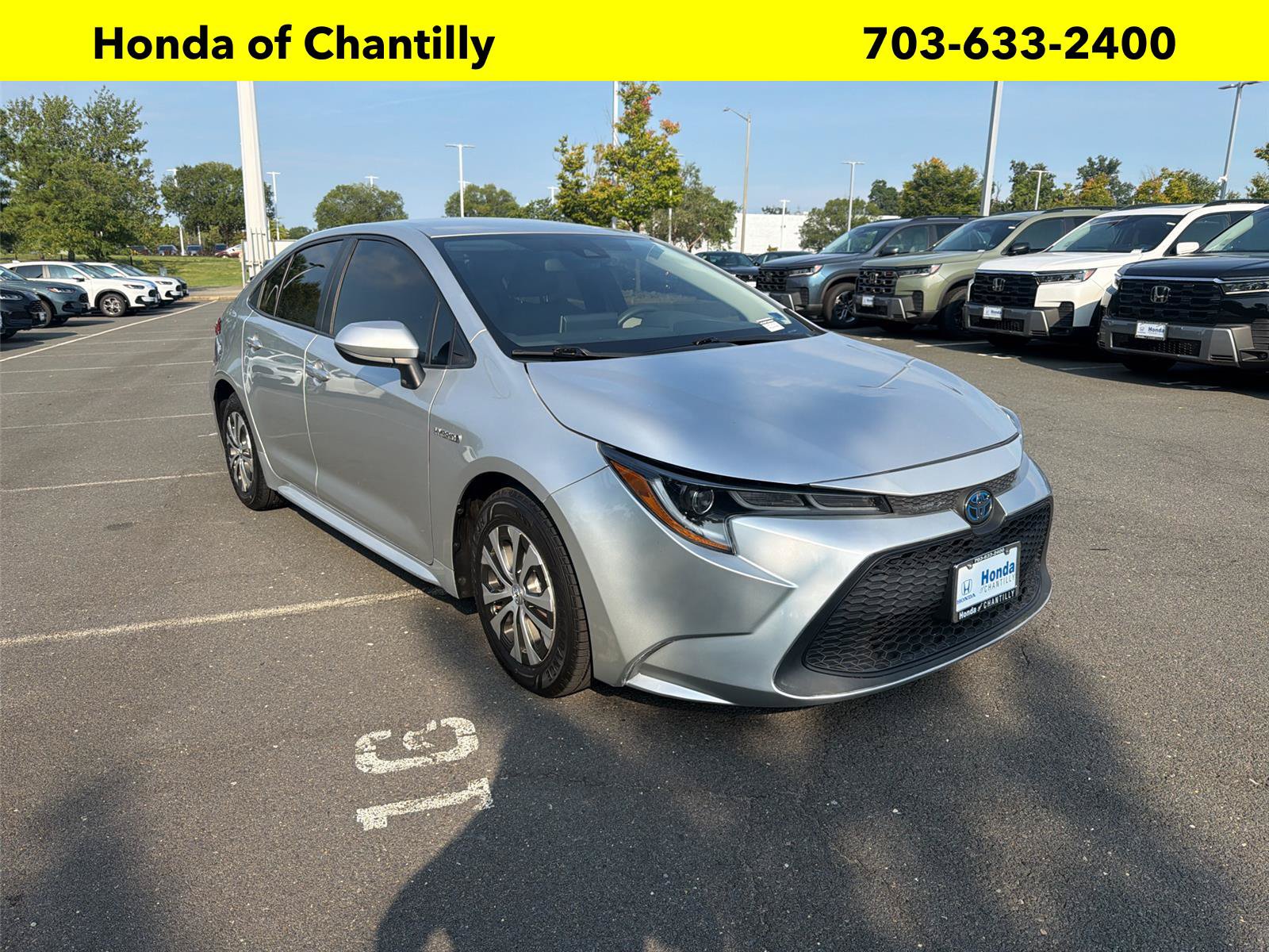Used 2020 Toyota Corolla LE FWD image 1