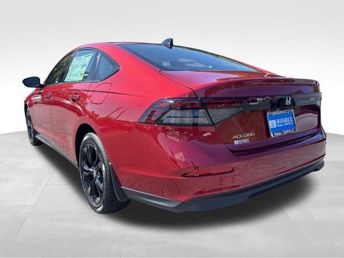 New 2025 Honda Accord SE image 4
